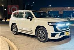 تۆیۆتا لاند کروزەر